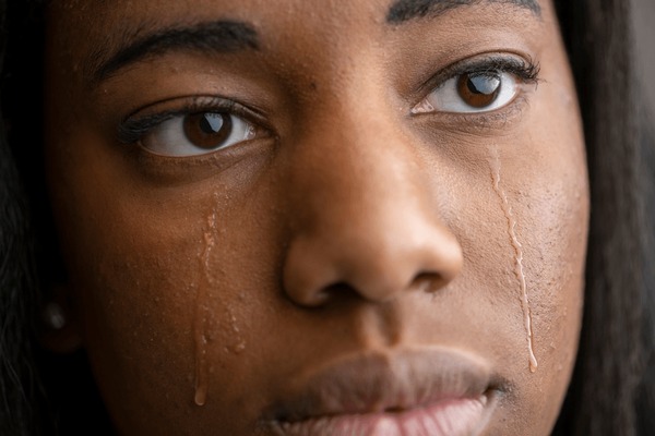 young-african-american-woman-crying-600nw-2425614763
